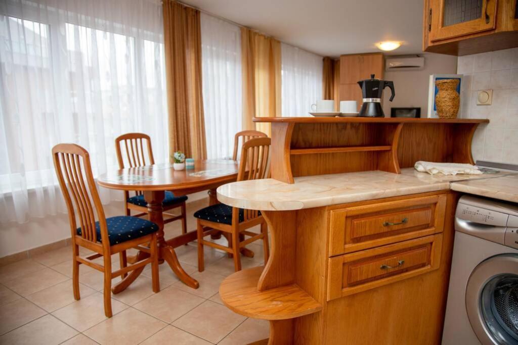 Convenient 1-Bedroom Flat Next To Harmanite Beach 索佐波尔 外观 照片