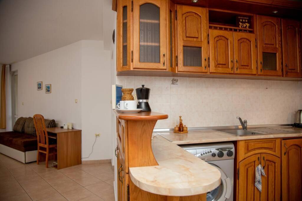 Convenient 1-Bedroom Flat Next To Harmanite Beach 索佐波尔 外观 照片